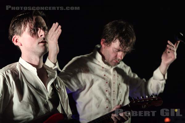 AND ALSO THE TREES - 2007-11-24 - PARIS - La Maroquinerie - Simon Huw Jones - Justin Jones